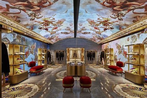 dolce gabbana milano bar|dolce e gabbana mostra milano.